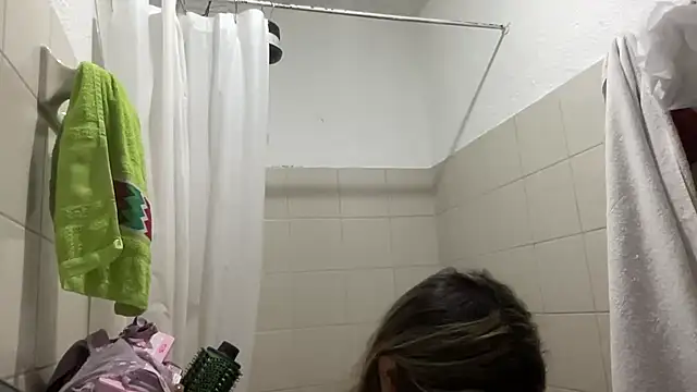 LunaBeya online show from 03-07-26, 12:35