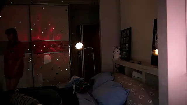 ileanacampbe online show from 10-06-25, 04:32