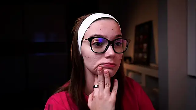 ileanacampbe online show from 12-15-25, 04:39