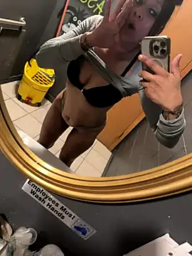 PeachLustre8371 online show from 12-22-25, 04:15