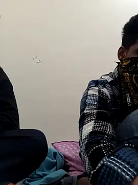 13lusty online show from 02-12-25, 05:37