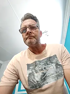 Snapshot of itsmeyes69 chatting on 01-28-25, 02:31 itsmeyes69 online show from 01-28-25, 02:31