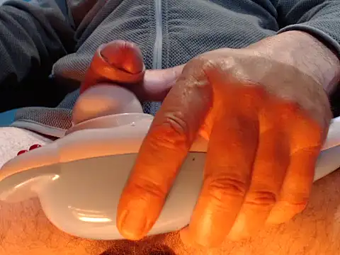 Snapshot of itsmeyes69 chatting on 09-27-25, 10:59 itsmeyes69 online show from 09-27-25, 10:59