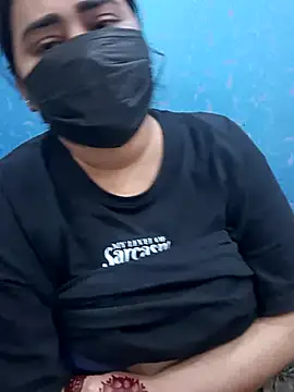 Snapshot of Snehalive chatting on 12-17-25, 05:24 Snehalive online show from 12-17-25, 05:24