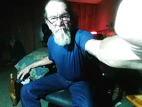 Snapshot of Aldick68 chatting on 03-14-25, 12:32 Aldick68 online show from 03-14-25, 12:32