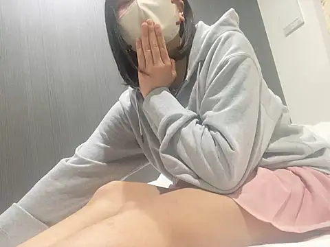 Snapshot of sakuchaaa_2525 chatting on 03-08-25, 10:11 sakuchaaa 2525 online show from 03-08-25, 10:11