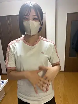 Snapshot of sakuchaaa_2525 chatting on 09-26-25, 01:59 sakuchaaa 2525 online show from 09-26-25, 01:59