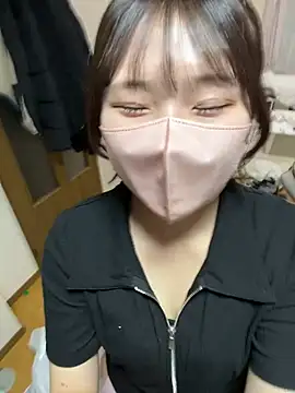Snapshot of sakuchaaa_2525 chatting on 08-03-26, 02:11 sakuchaaa 2525 online show from 08-03-26, 02:11