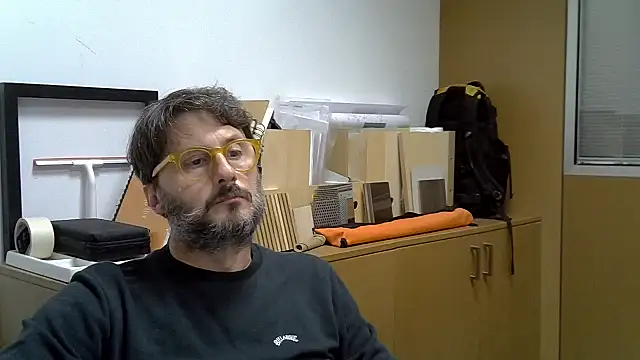 Cellino4 online show from 10-17-25, 04:20