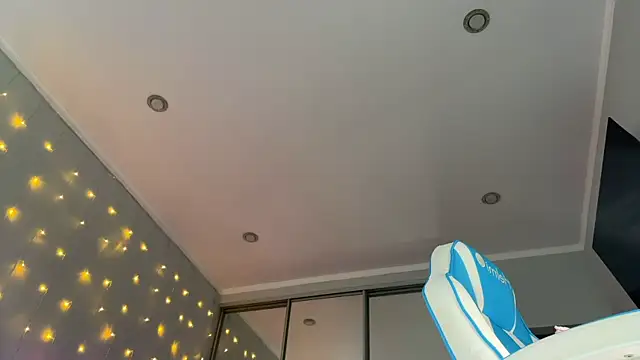 Snapshot of Mercedes_Robinson chatting on 01-26-25, 07:10 Mercedes Robinson online show from 01-26-25, 07:10