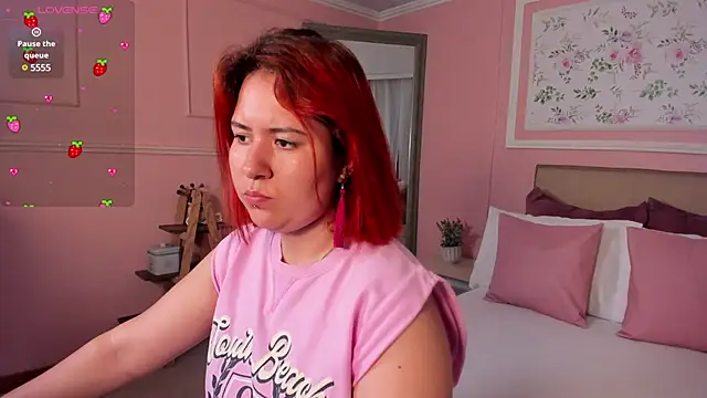 zoes milee online show from 02-25-25, 11:19