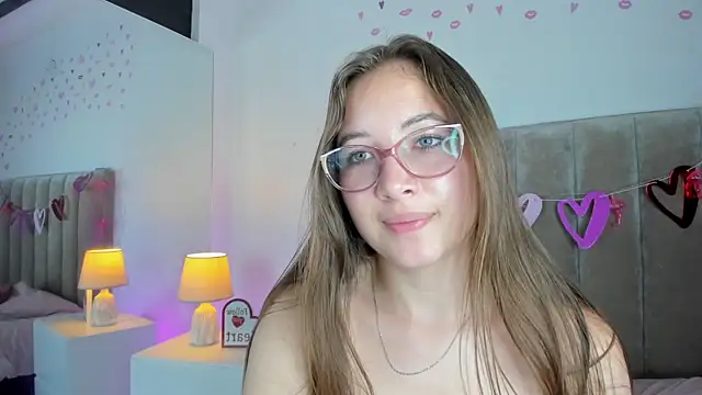 Dahlia Rousse online show from 03-23-25, 07:31