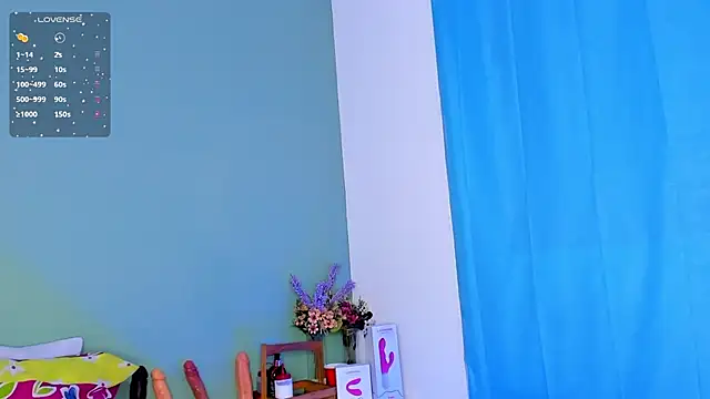 LovelyNickii online show from 02-10-25, 12:39