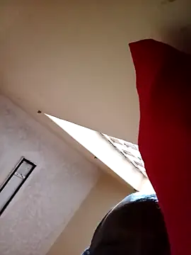 Dube501 online show from 10-22-25, 03:34