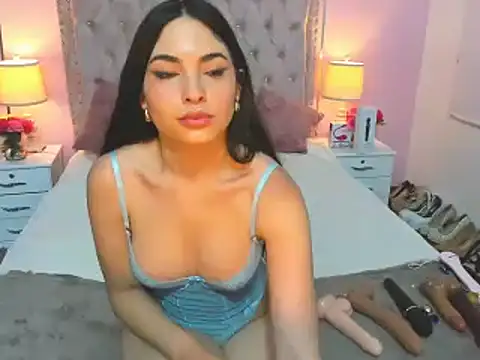 Snapshot of NoaLuxury chatting on 03-16-25, 03:14 NoaLuxury online show from 03-16-25, 03:14