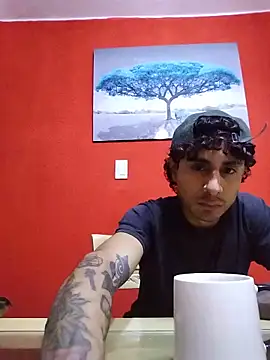 Snapshot of Saweetieyblacksnake chatting on 06-13-26, 05:16 Saweetieyblacksnake online show from 06-13-26, 05:16