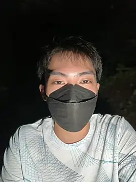 Snapshot of amaru1112 chatting on 07-19-26, 02:43 amaru1112 online show from 07-19-26, 02:43