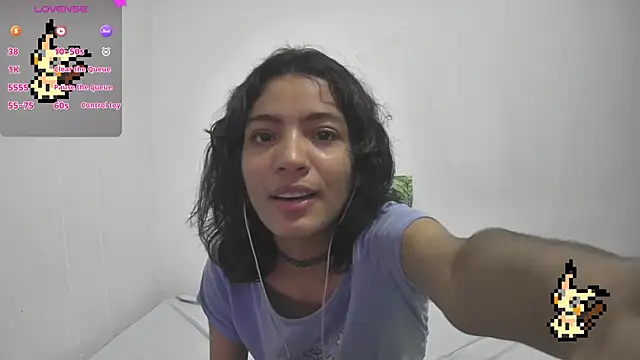 Snapshot of Lovelyamyy chatting on 01-29-25, 05:19 Lovelyamyy online show from 01-29-25, 05:19