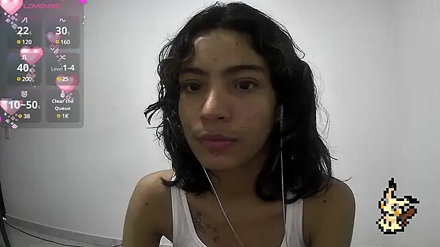 Snapshot of Lovelyamyy chatting on 02-18-25, 04:58 Lovelyamyy online show from 02-18-25, 04:58