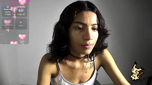 Lovelyamyy online show from 02-27-25, 05:13