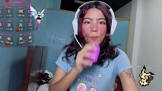 Snapshot of Lovelyamyy chatting on 09-21-25, 05:47 Lovelyamyy online show from 09-21-25, 05:47