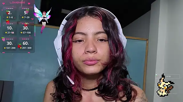 Snapshot of Lovelyamyy chatting on 09-25-25, 01:15 Lovelyamyy online show from 09-25-25, 01:15