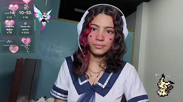 Snapshot of Lovelyamyy chatting on 10-16-25, 10:44 Lovelyamyy online show from 10-16-25, 10:44