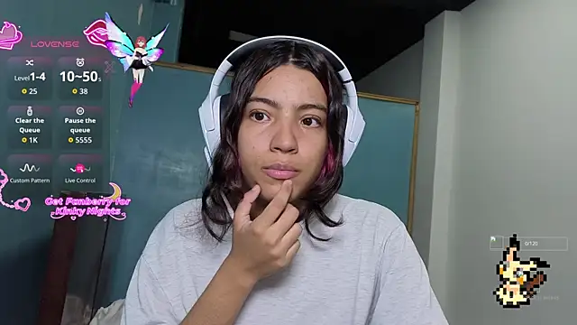 Lovelyamyy online show from 10-26-25, 11:09