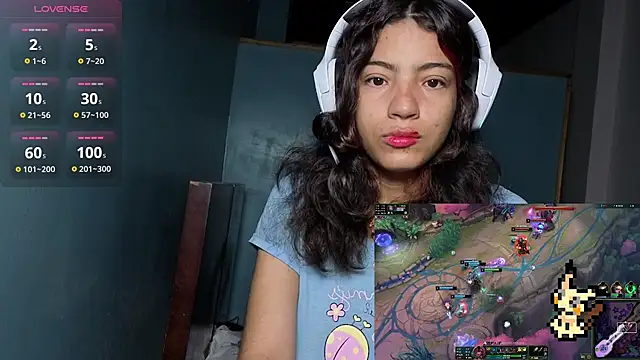 Snapshot of Lovelyamyy chatting on 11-17-25, 11:49 Lovelyamyy online show from 11-17-25, 11:49