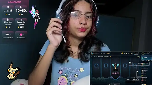 Snapshot of Lovelyamyy chatting on 11-19-25, 11:32 Lovelyamyy online show from 11-19-25, 11:32