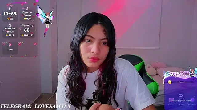 Snapshot of Lovelyamyy chatting on 04-21-26, 02:51 Lovelyamyy online show from 04-21-26, 02:51