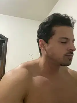 Snapshot of Lucasfit24 chatting on 01-29-25, 11:14 Lucasfit24 online show from 01-29-25, 11:14