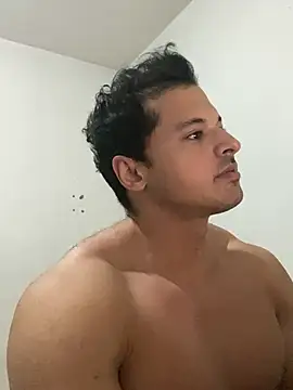 Snapshot of Lucasfit24 chatting on 02-01-25, 11:21 Lucasfit24 online show from 02-01-25, 11:21