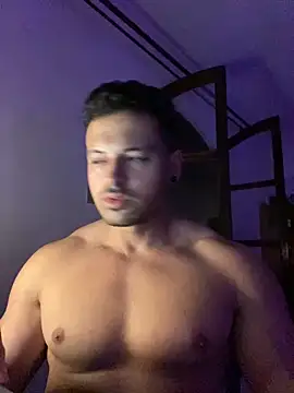 Snapshot of Lucasfit24 chatting on 02-24-25, 03:33 Lucasfit24 online show from 02-24-25, 03:33