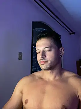 Snapshot of Lucasfit24 chatting on 03-04-25, 10:24 Lucasfit24 online show from 03-04-25, 10:24