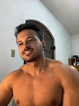 Snapshot of Lucasfit24 chatting on 03-20-25, 12:00 Lucasfit24 online show from 03-20-25, 12:00