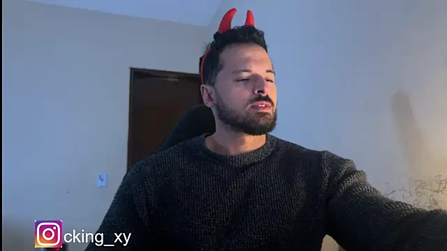 Snapshot of Lucasfit24 chatting on 10-23-25, 02:05 Lucasfit24 online show from 10-23-25, 02:05