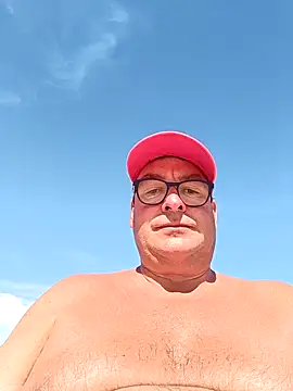 Snapshot of MountJohnXL chatting on 01-26-25, 02:30 MountJohnXL online show from 01-26-25, 02:30