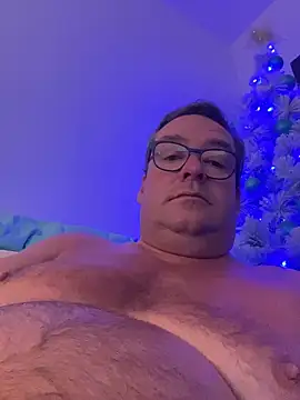 Snapshot of MountJohnXL chatting on 12-23-25, 02:42 MountJohnXL online show from 12-23-25, 02:42