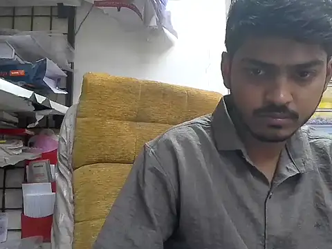 cute modell online show from 12-20-25, 12:01