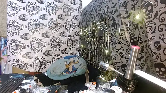 kattislut77 online show from 10-28-25, 08:00