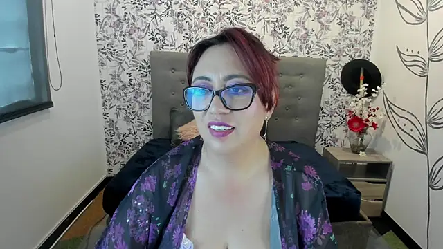 Victoria Adamns online show from 02-22-25, 05:46