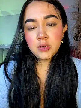 Sara  collins   online show from 11-18-25, 12:31