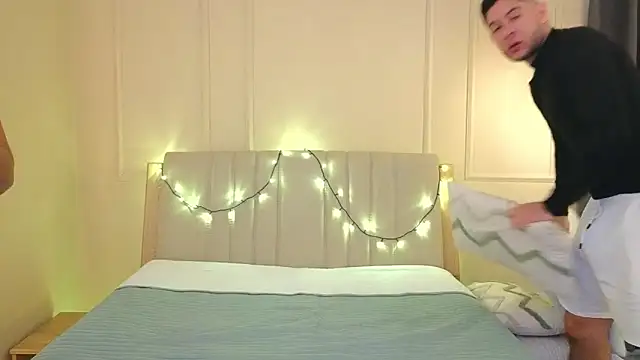 Snapshot of mr_danni chatting on 11-24-25, 08:52 mr danni online show from 11-24-25, 08:52