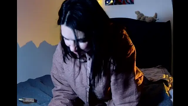 Snapshot of Mylaya chatting on 01-17-25, 06:02 Mylaya online show from 01-17-25, 06:02