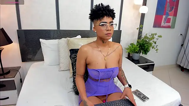 LuciaWallace online show from 01-08-26, 12:46