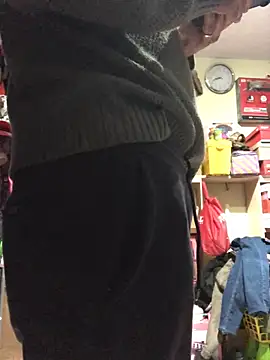 leonardohot1987 online show from 01-28-25, 04:18