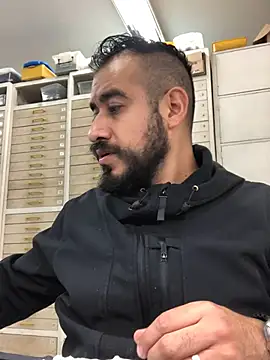 leonardohot1987 online show from 02-04-25, 05:34