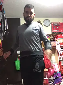 leonardohot1987 online show from 02-13-25, 05:16