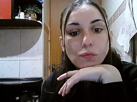 Yuliia30 online show from 10-04-25, 02:59